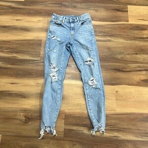 american eagle ripped jeans size 4 regular